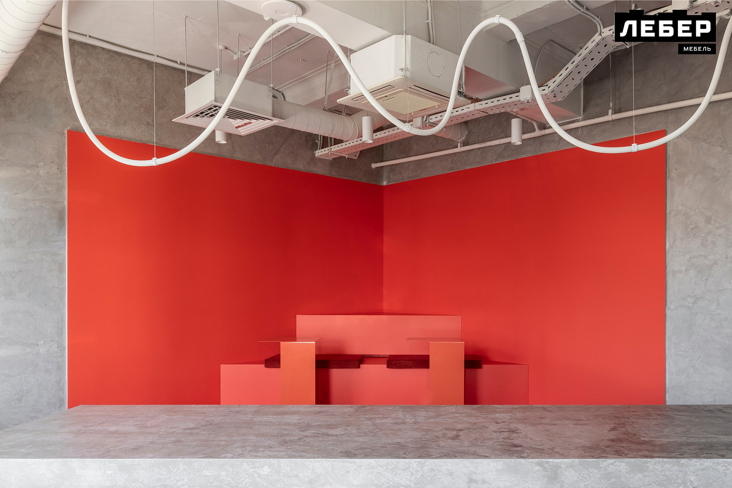 Металлические столы для офиса Росбанка